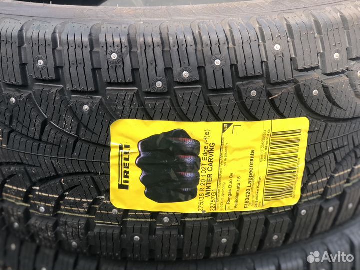 Pirelli Winter Carving Edge 275/35 R20