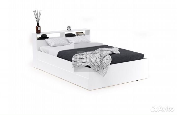 Кровать двуспальная с ящиками белая