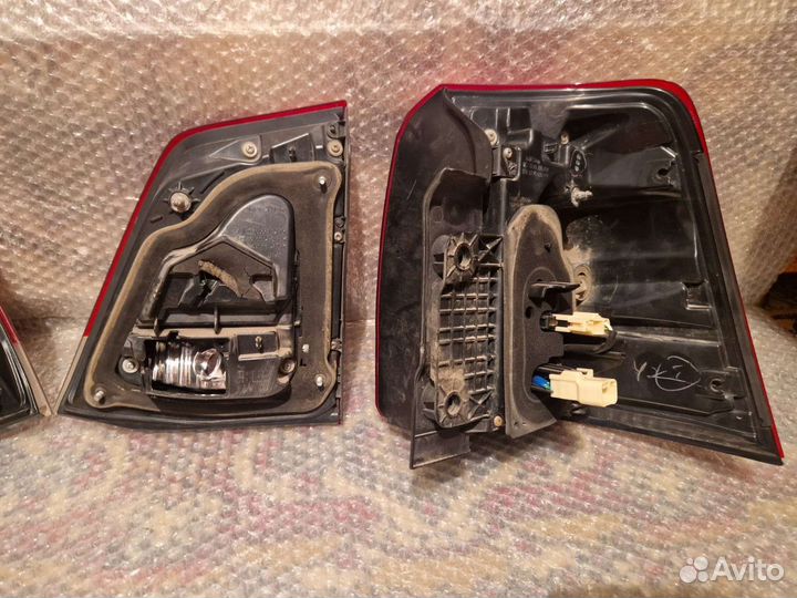 Фонари на Toyota Land Cruiser 200 12-15г