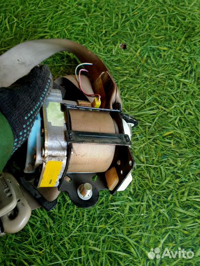 Ремень безопасности передний левый Мазда MPV 2005г