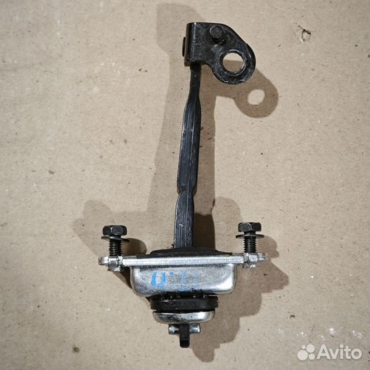 Ограничитель двери Chevrolet Aveo T250/255 xетчб