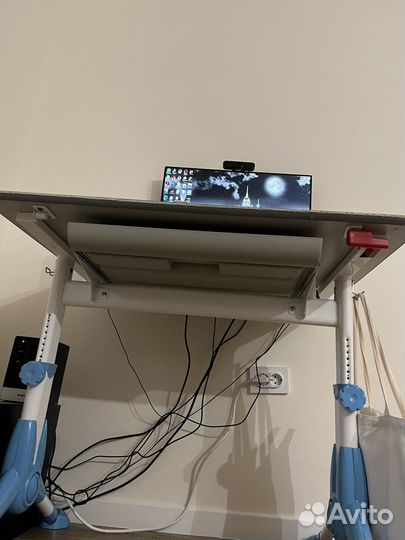 Письменный стол