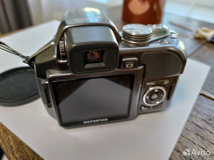 Цифровой фотоаппарат Olympus SP-550UZ