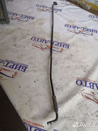 Держатель капота daewoo nexia