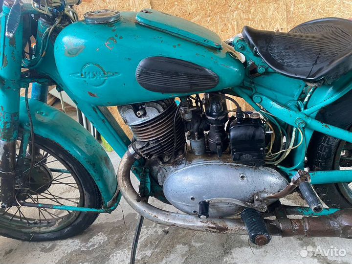 Мотоцикл Иж-49