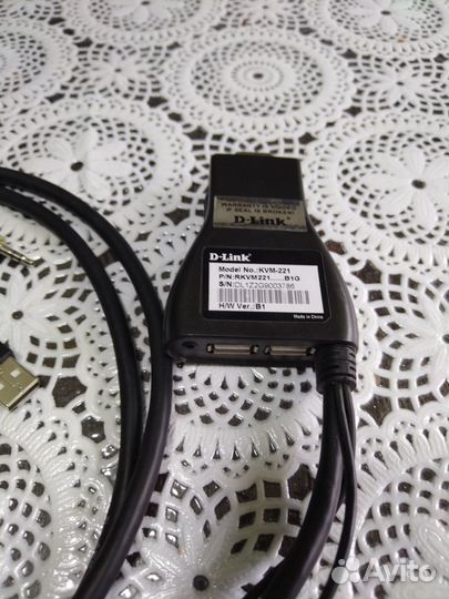 KVM-переключатель D-Link KVM-221