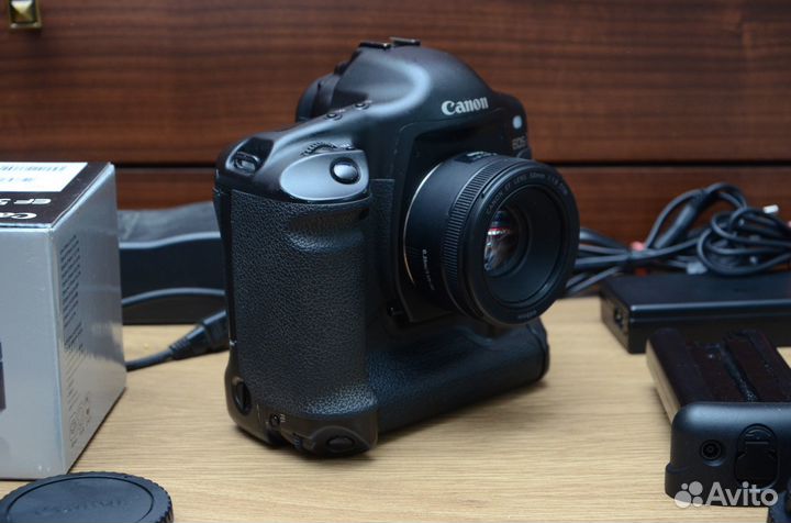 Canon 1Ds Body (Полный кадр) + Canon EF 50mm STM