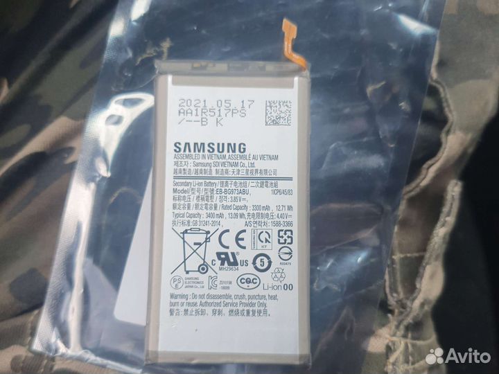 Аккумулятор на samsung s10, оригинал, б/у