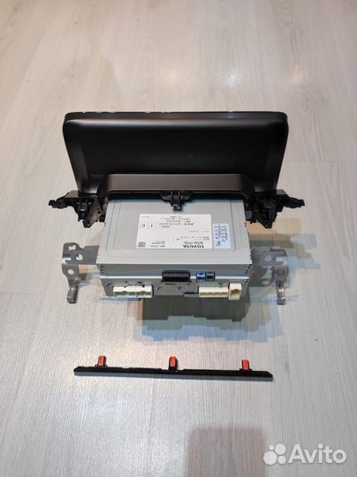 Мультимедия оригинальная тоета камри