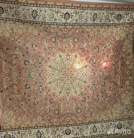 Шелковый ковер