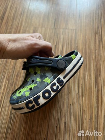 Сандалии crocs c8