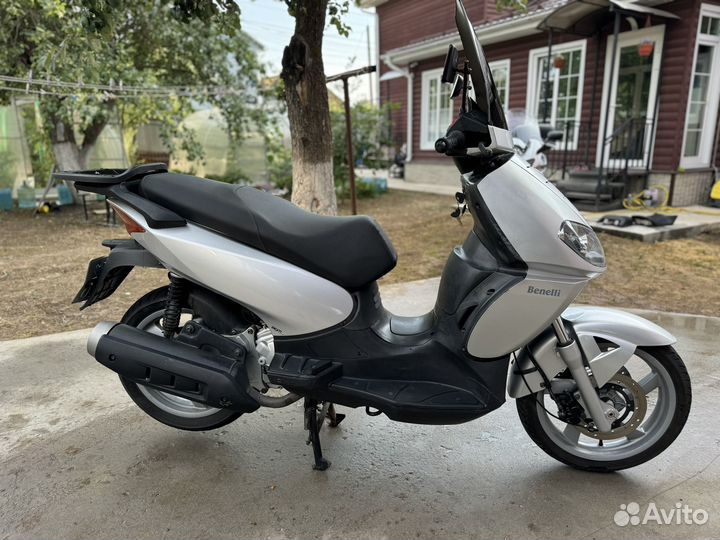 Benelli caffenero 250