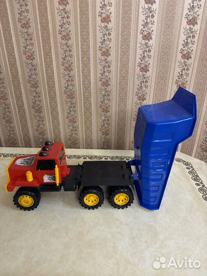 Игрушка самосвал большой