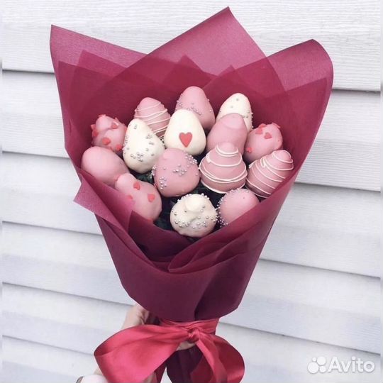 Букеты и наборы из клубники в шоколаде