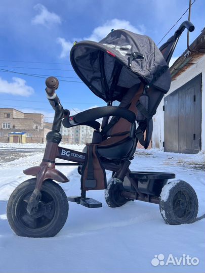 Трехколесный велосипед