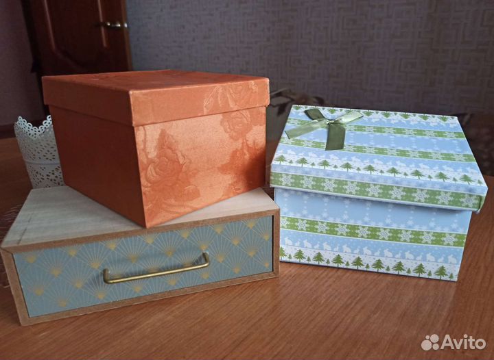 Подарочные коробки