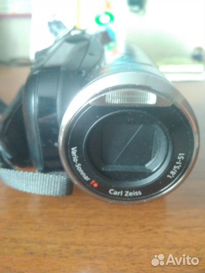 Видеокамера Sony Handycam HDR-HC3
