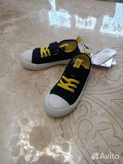 Кеды для мальчика и для девочки