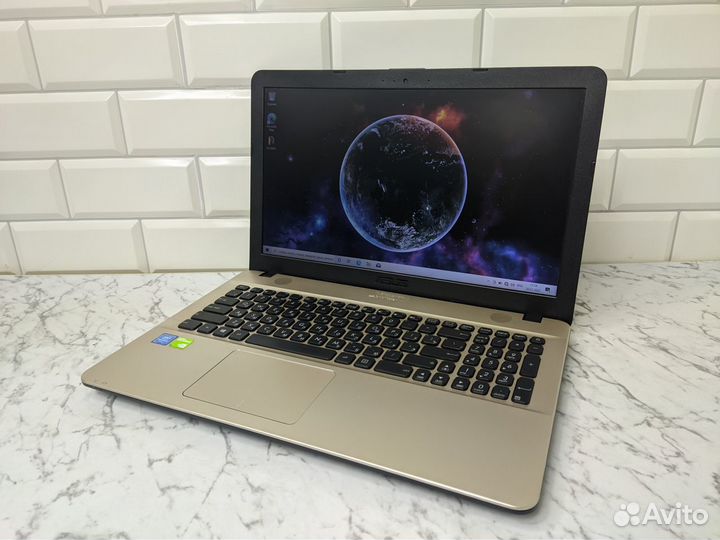 Ноутбук Asus GT810/SSD