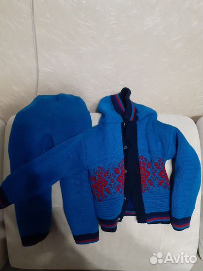 Вязаный костюм для мальчика