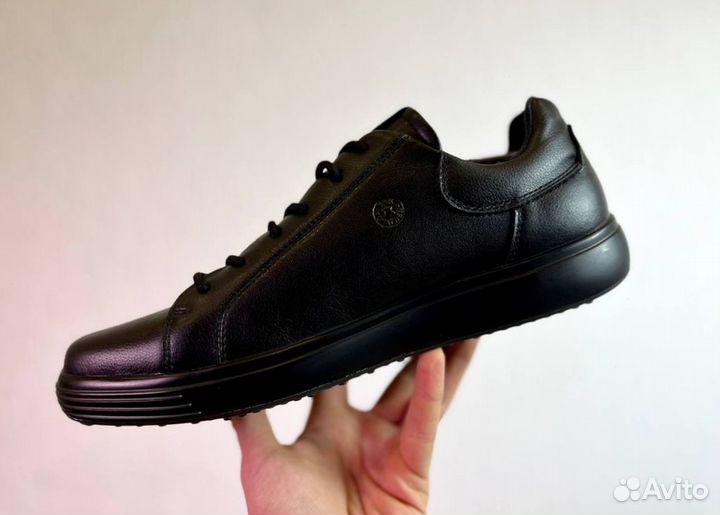 Кроссовки Ecco надежные