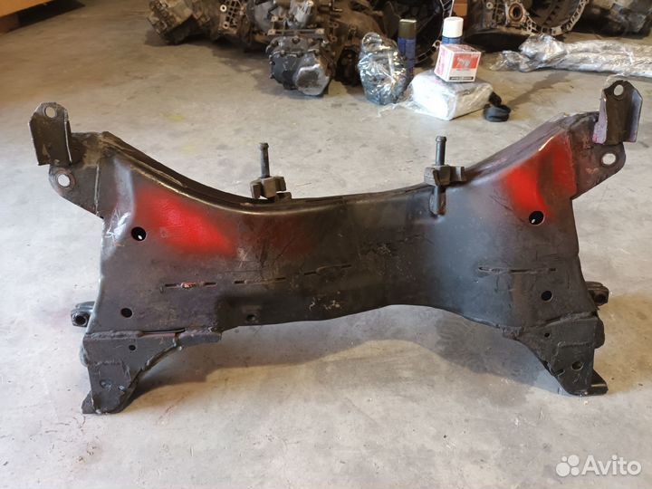 Подрамник lancer 9 Outlander 1