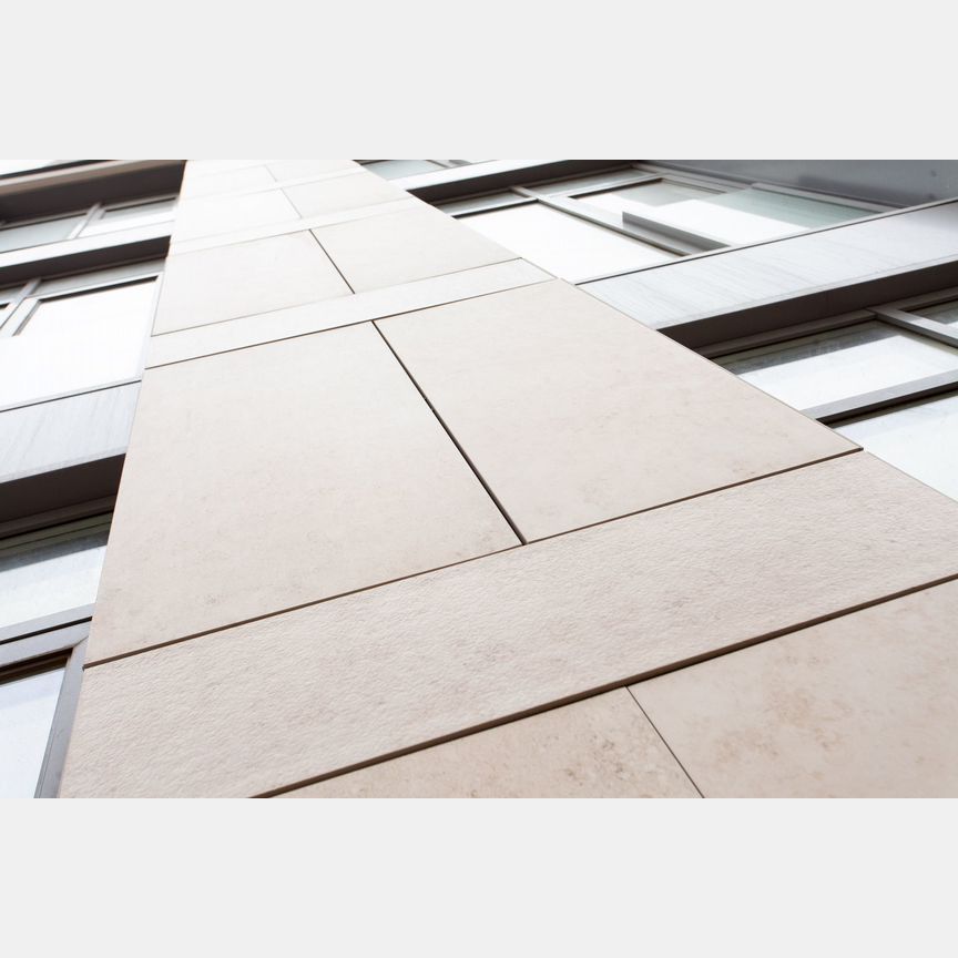 2-к. квартира, 98 м², 16/23 эт.