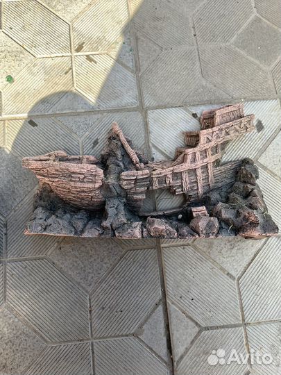 Корабль для аквариума