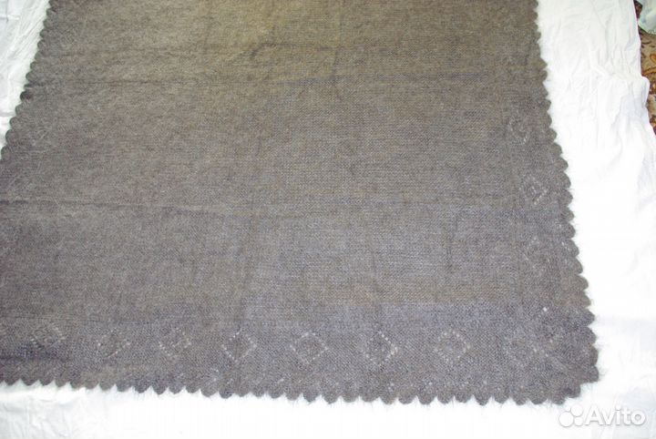 Платок пуховый (шаль). Новый