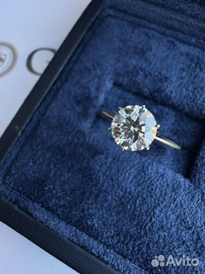 Новое кольцо с бриллиантом 1.04 карата
