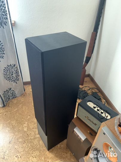 Напольная акустика Monitor Audio Monitor 3G 300