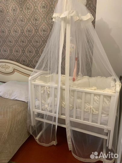 Детская кроватка