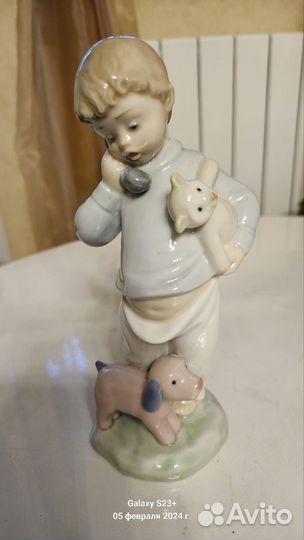 Фарфоровая статуэтка Nao by Lladro