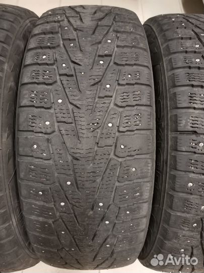 Nokian Tyres Hakkapeliitta 7 SUV 235/60 R18 107T