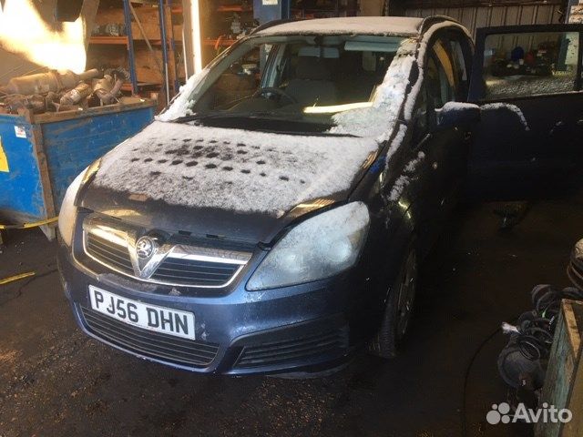Разбор на запчасти Opel Zafira B