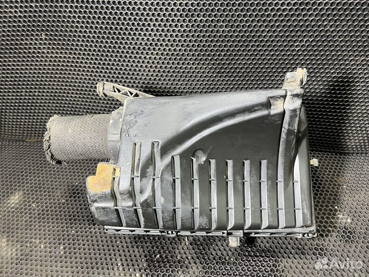 Корпус воздушного фильтра Opel Vectra B z16xe