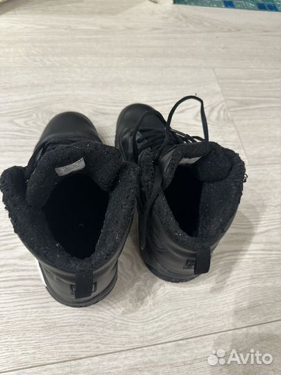 Продаю зимние мужские кроссовки