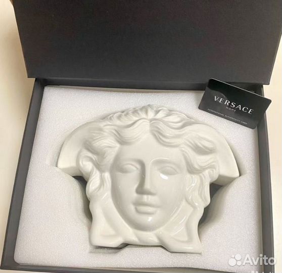 Ваза Versace Medusa Grande белая 21 х 28 см