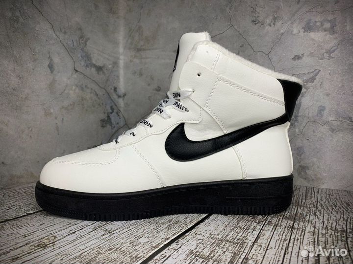 Кроссовки Nike Air Force 1