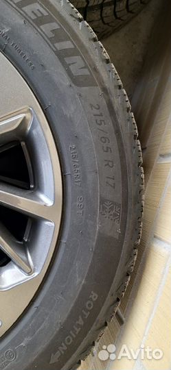 Michelin X-Ice Snow 215/65 R17 99T