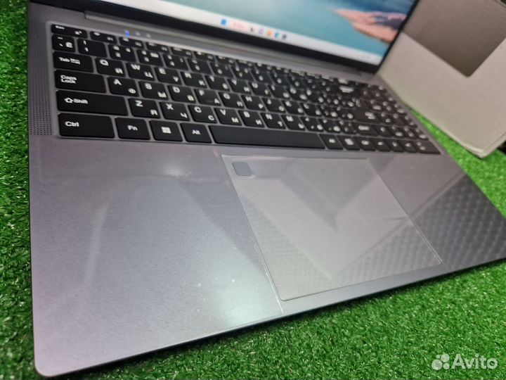 Новый ноутбук 2024г 16'2K i7/12Gb/512SSD