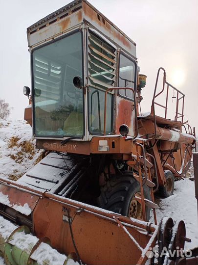 Зерноуборочные комбайны енисей