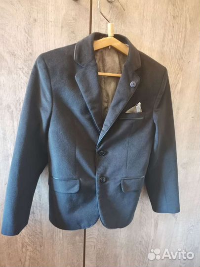 Пиджак для мальчика 128
