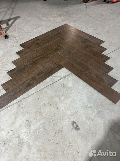 Керамогранит под ламинат остаток