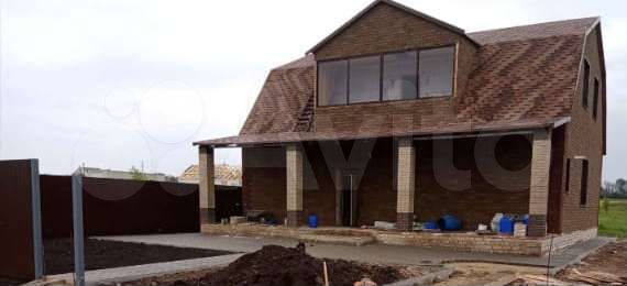 Дом 195 м² на участке 10 сот.