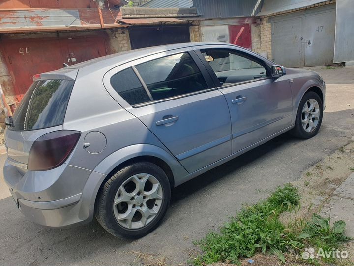 Opel Astra 1.8 AT, 2006, 300 000 км