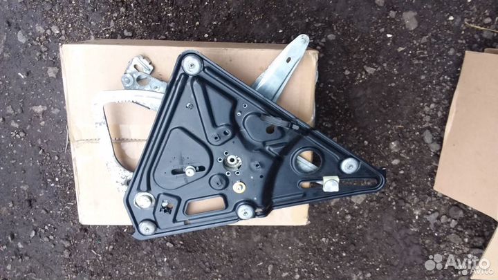 Стеклоподъемник правый передний Mercedes W140 CL