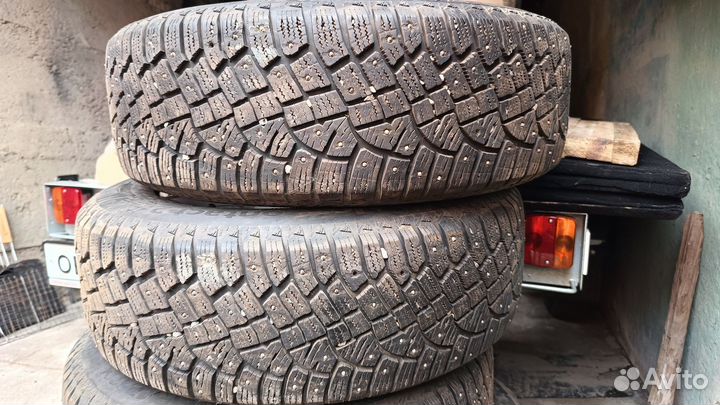 Continental IceContact 2 215/65 R17