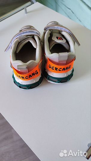 Кроссовки для девочки 27 размер