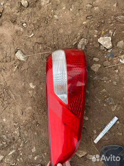 Левый фонарь Kia Rio 3 седан
